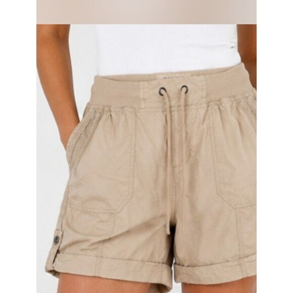 Calvin Klein Pants - Calvin Klein 100% Cotton Performance  Comfort Shorts Women's Sz M Beige Outdoor